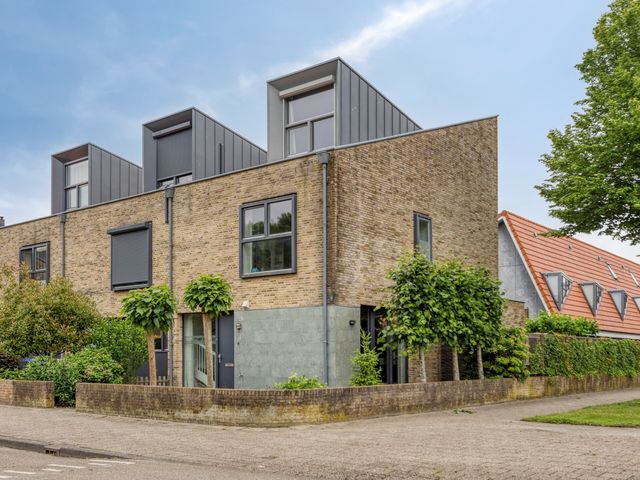 Vlaamse Gaai 9, Zeewolde