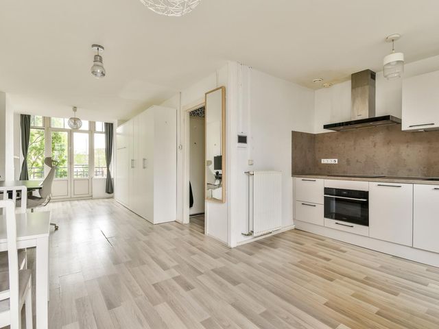 Javaplein 9B, Amsterdam