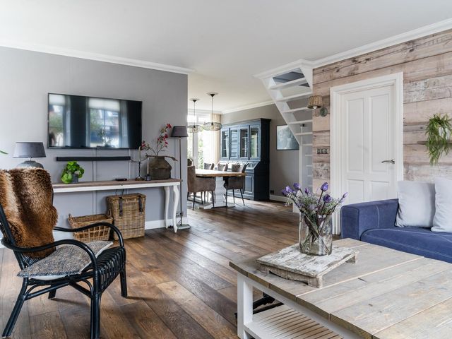 Hoofdstraat 82, Bovenkarspel