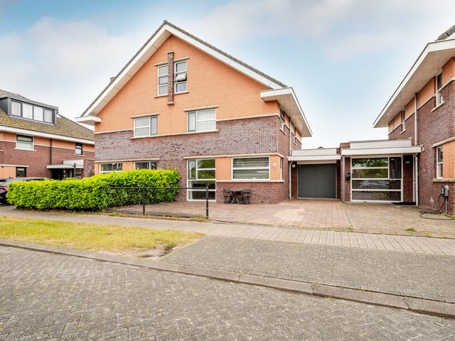 Fraeylemaborg 31, Lelystad