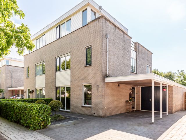 Griend 11 21, Lelystad