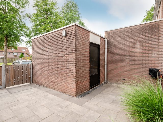 Wormer 10, Lelystad