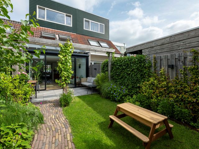 Lakenkopersweg 92, Weesp