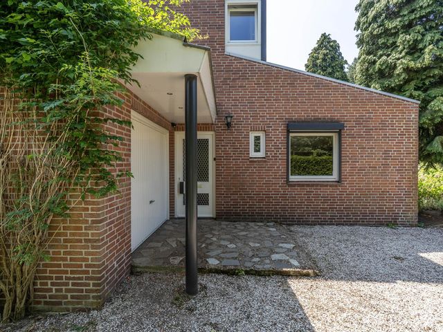 Kuluutsheuvel 12, Overloon