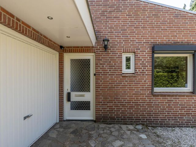 Kuluutsheuvel 12, Overloon