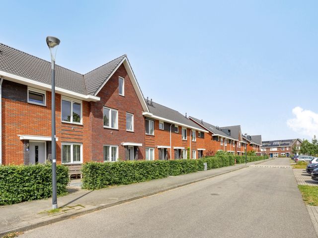 Asturiëstraat 15, Lent