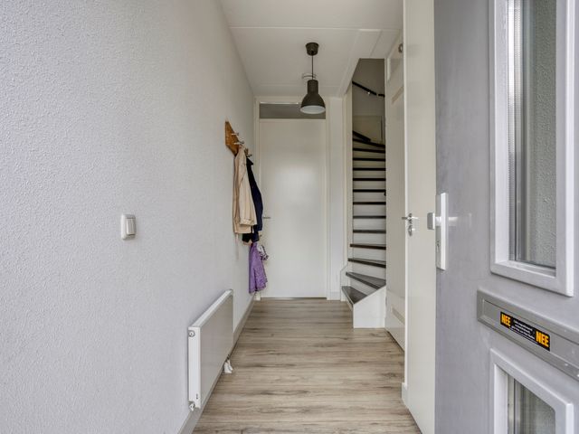 Asturiëstraat 15, Lent