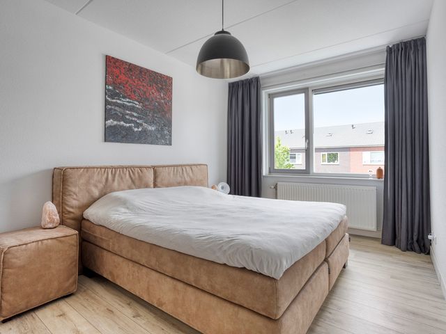 Asturiëstraat 15, Lent