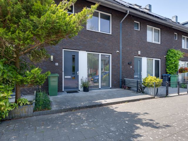 Korenbloemlaan 8, Amstelveen
