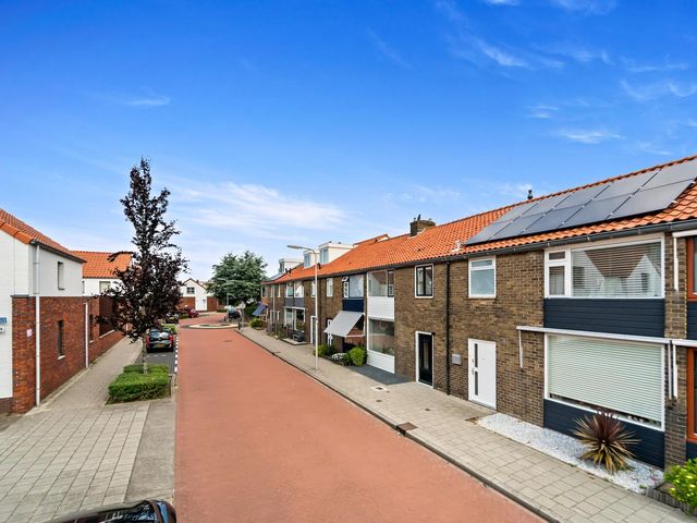Kwaklaan 18, Wateringen