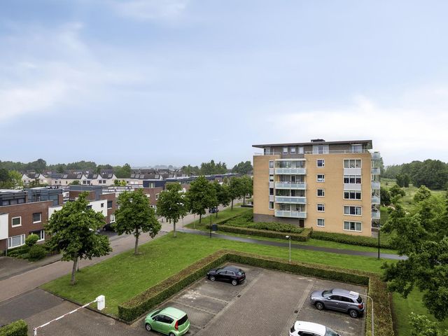 Schildwacht 35, Oss