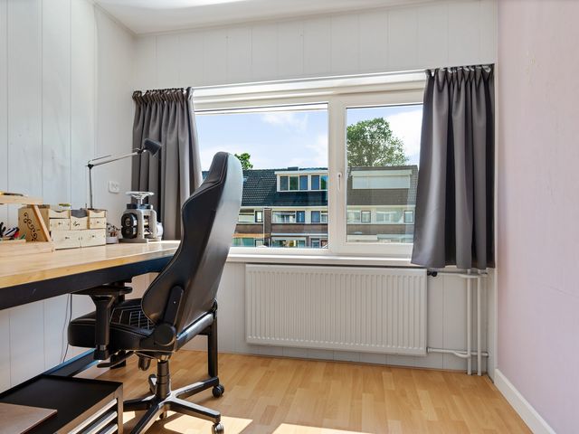 Schutsluis 35, Grootebroek