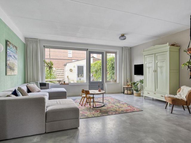 Valeriaan 72, Meppel