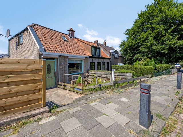 Stoofstraat 1, Zevenbergen