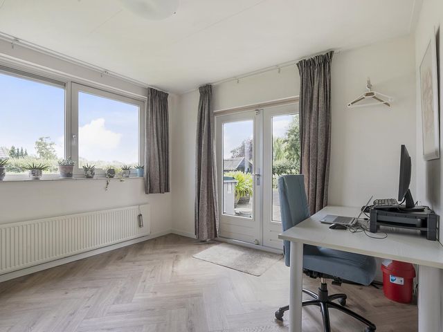 Selleland 3, Huissen