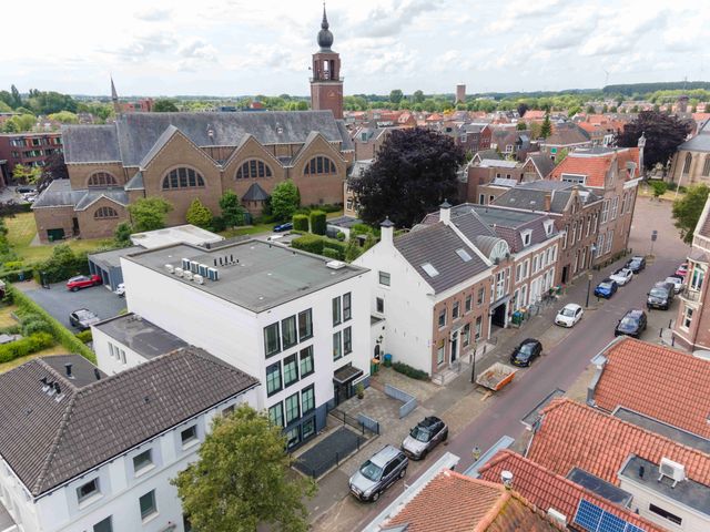 Stationsstraat 12, Zevenbergen