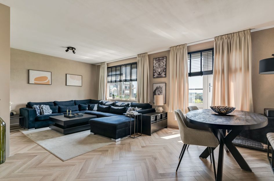 Avenue Carré 33