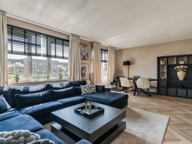 Avenue Carré 33, Barendrecht