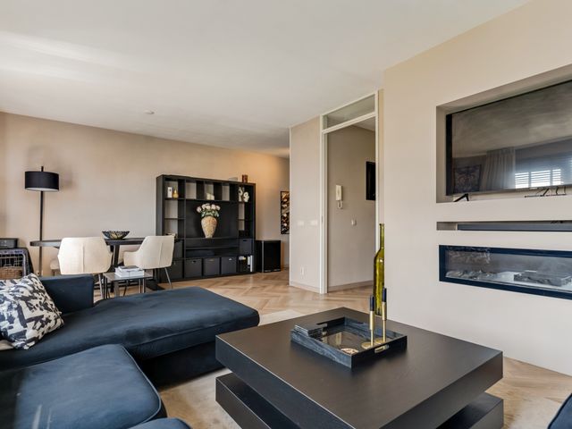 Avenue Carré 33, Barendrecht