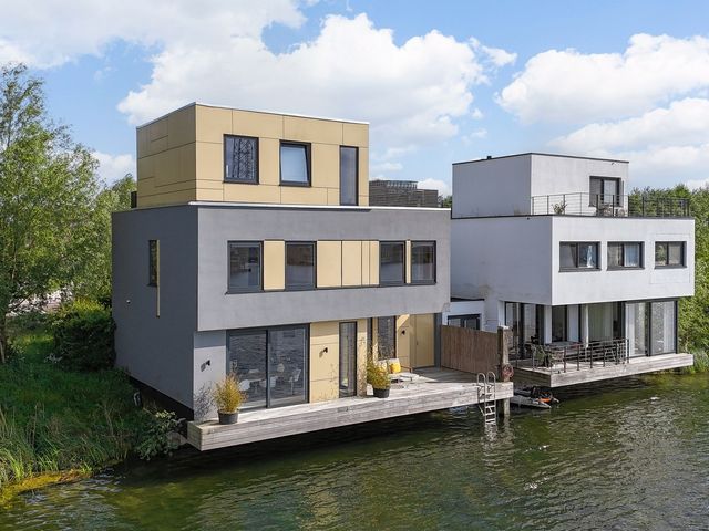 Schokkerjachtdijk 15, Amsterdam