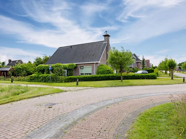Zwaan 28, Grootegast