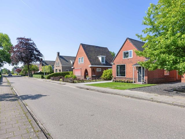 Hoflaan 34, Grootegast