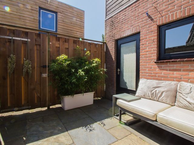 Zeestraat 32, 's-Gravenzande