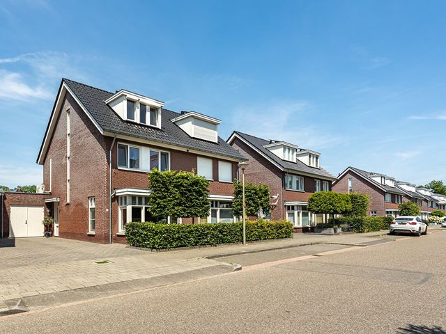 De Tuier 5, Groesbeek
