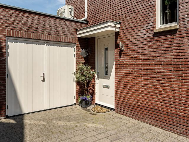 De Tuier 5, Groesbeek