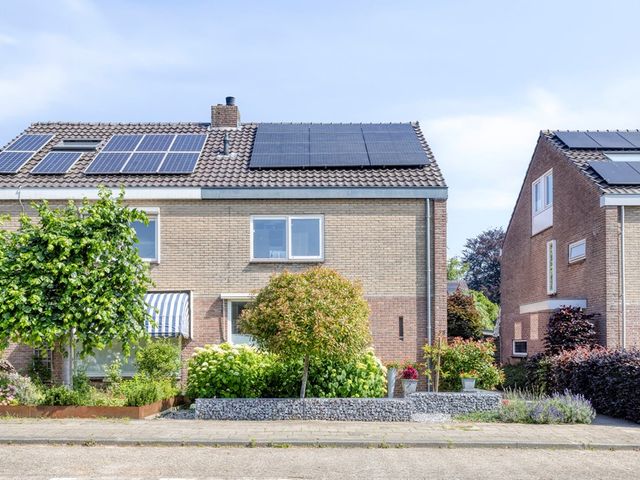 Dahliastraat 23, Rhenen