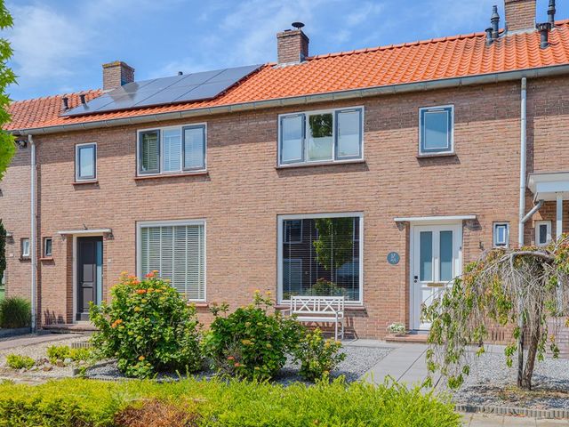 Julianastraat 17, Groot-Ammers