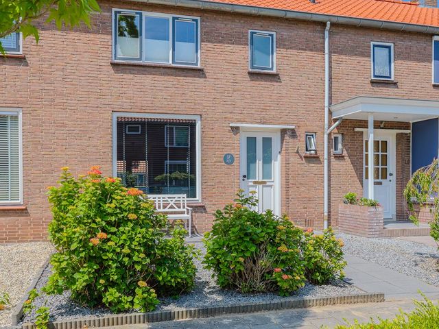 Julianastraat 17, Groot-Ammers