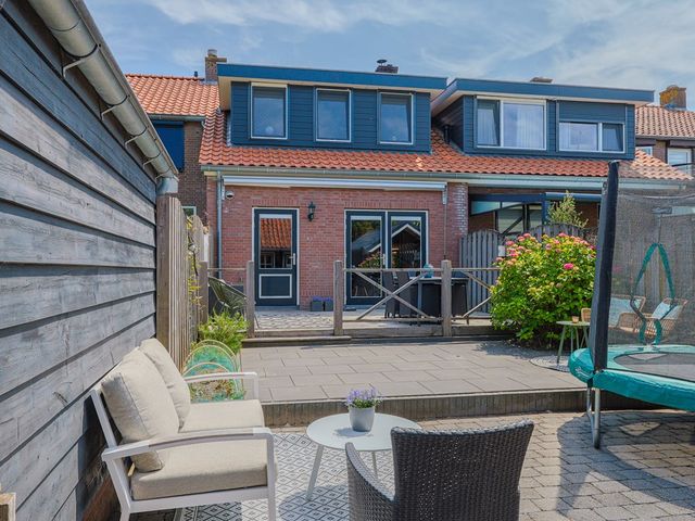 Julianastraat 17, Groot-Ammers