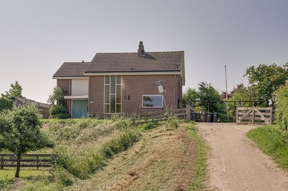 Dorpsweg 54