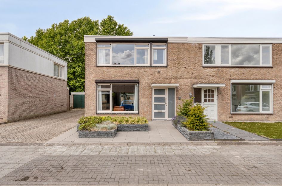 Rudolf Van Baarlestraat 18