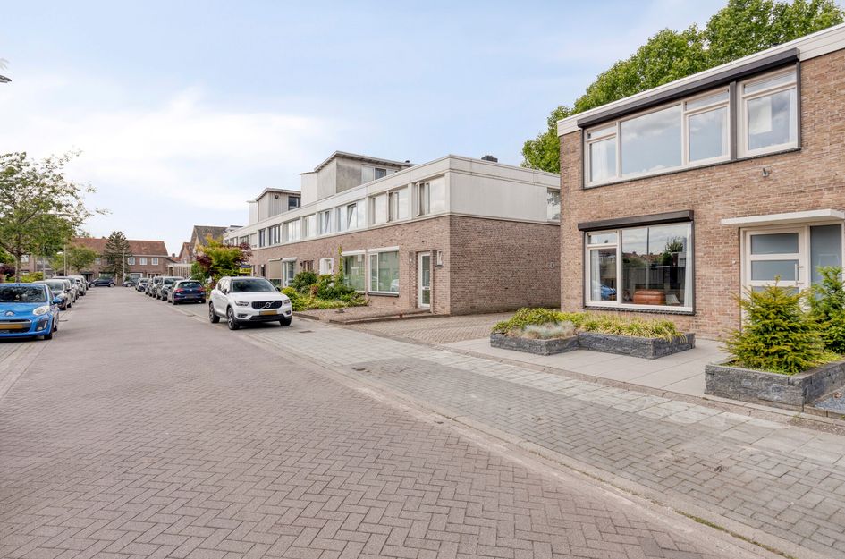 Rudolf Van Baarlestraat 18