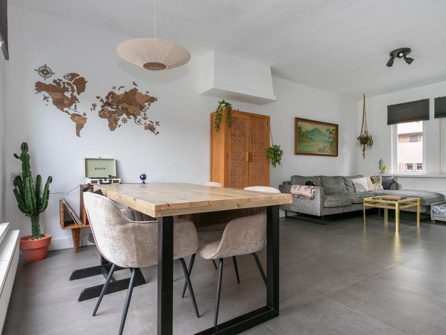 Julianalaan 40, Weert