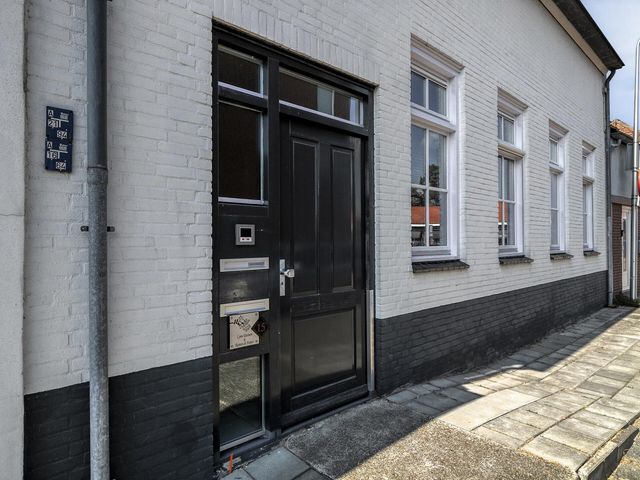 Oost Achterweg 15, Oude-Tonge