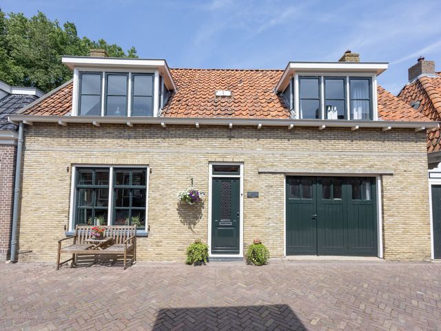 Dubbelstraat 193, Sloten