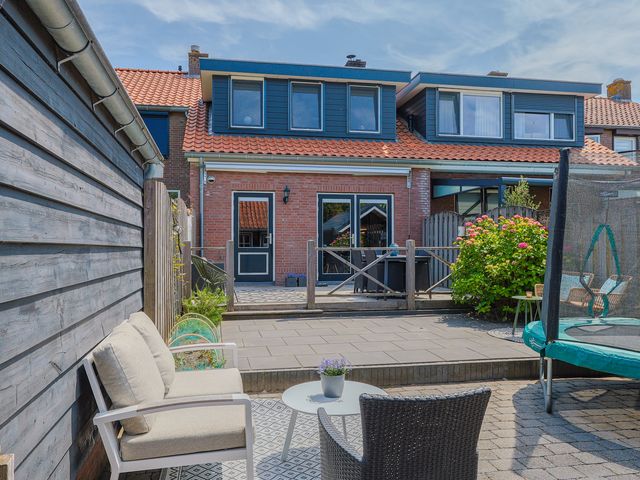 Julianastraat 17, Groot-Ammers
