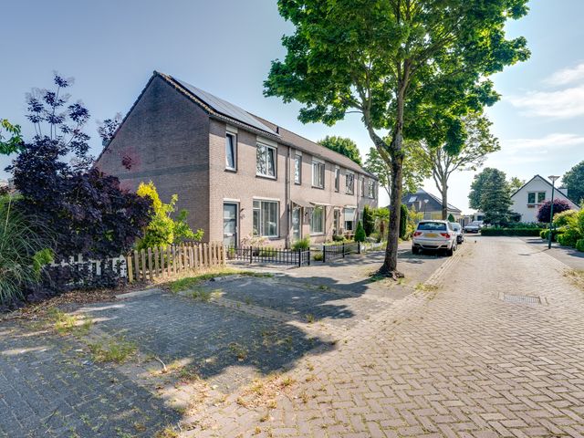 Wouwerbroek 76, Rijen