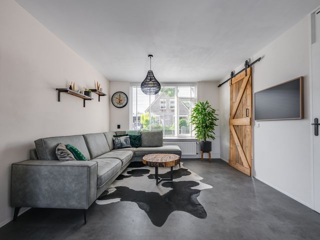 Wouwerbroek 76, Rijen