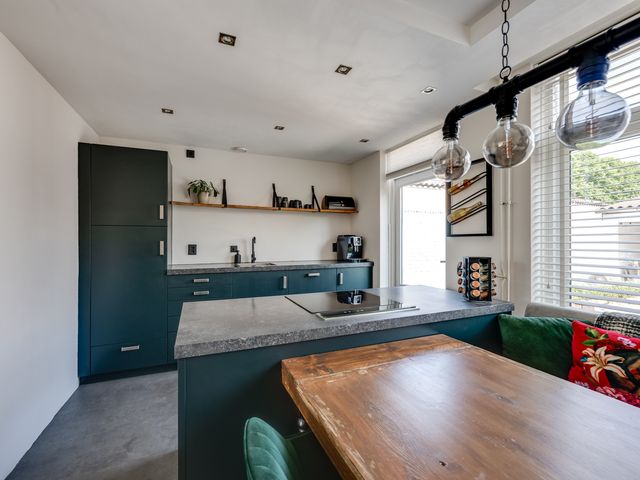 Wouwerbroek 76, Rijen