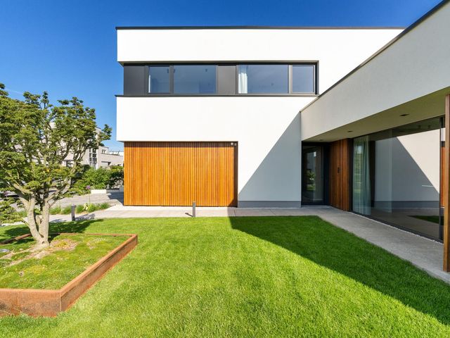 Korenbloem 4, Heerlen