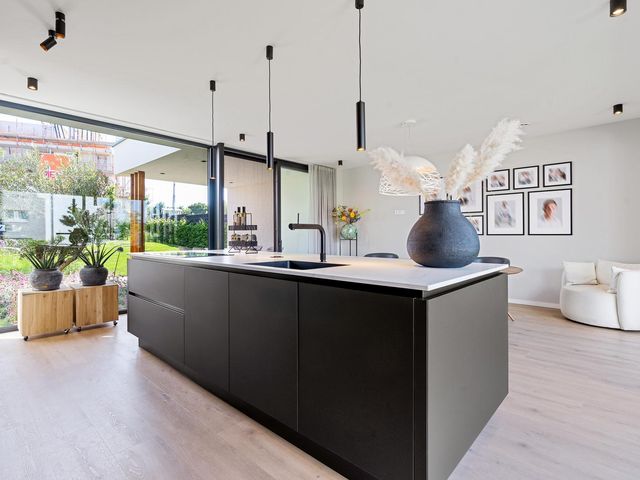 Korenbloem 4, Heerlen