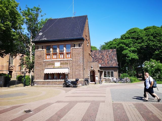 Vismarkt 7 7a, Den Burg