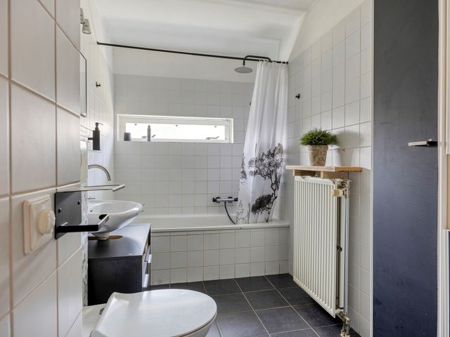 Guurtje Riemenshof 3, Leiden