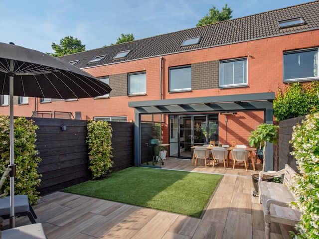 Ruseschans 10, Zoetermeer