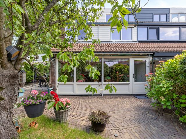 Slingehof 38, Ridderkerk