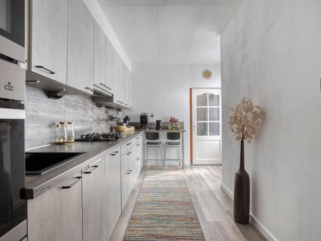Bernhardstraat 8, Terneuzen